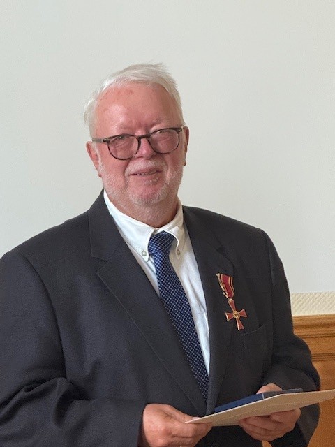 Hohe Ehrung für Joachim Kraus